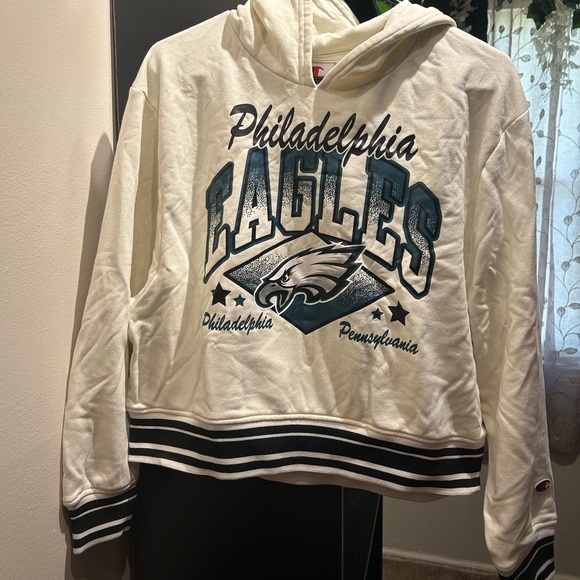 NFL Philadelphia Eagles Champion Crop Top Hoodie - Picture 2 of 3